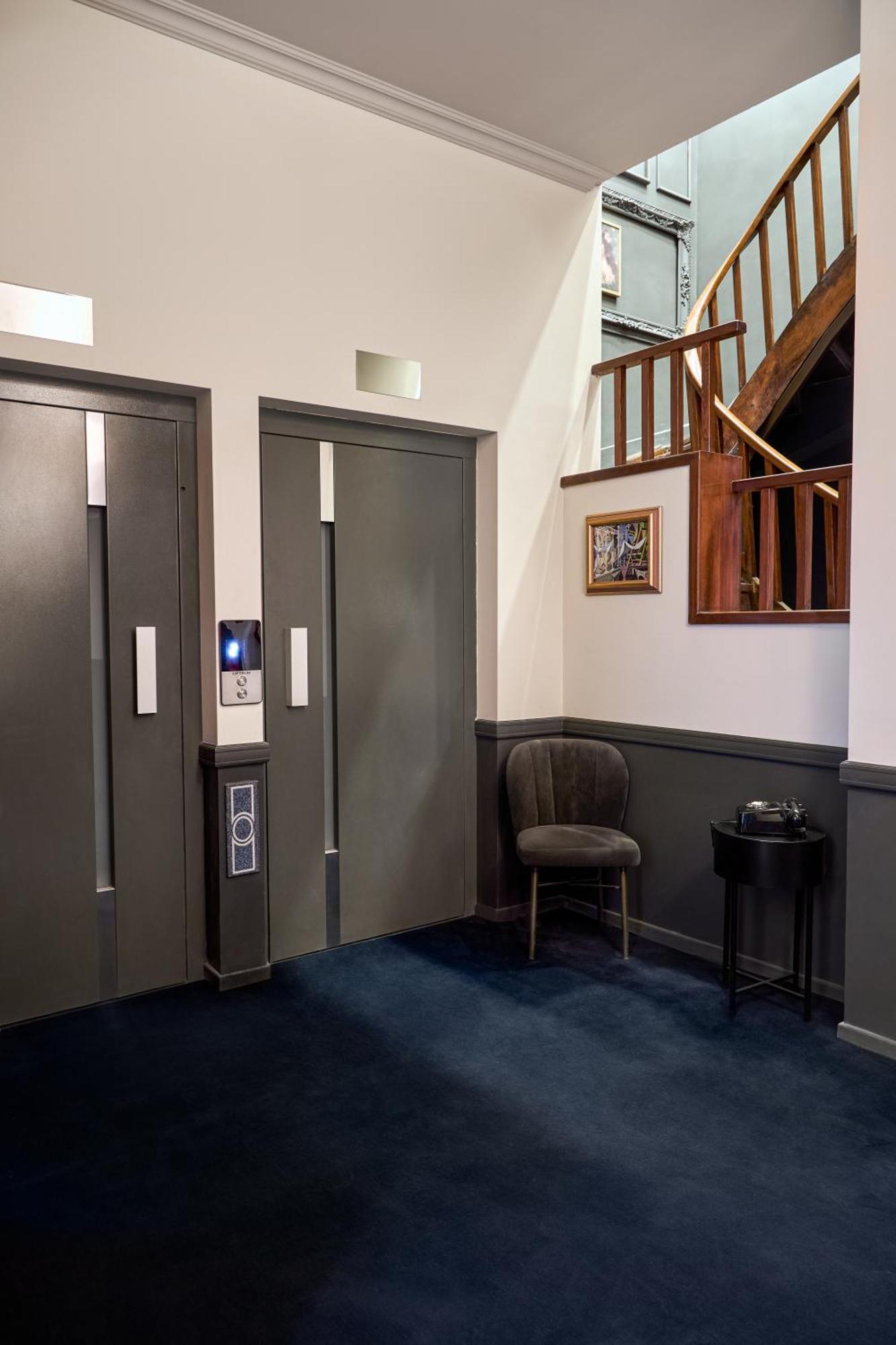 Soho Athinas 60 Hotel Athena Bagian luar foto