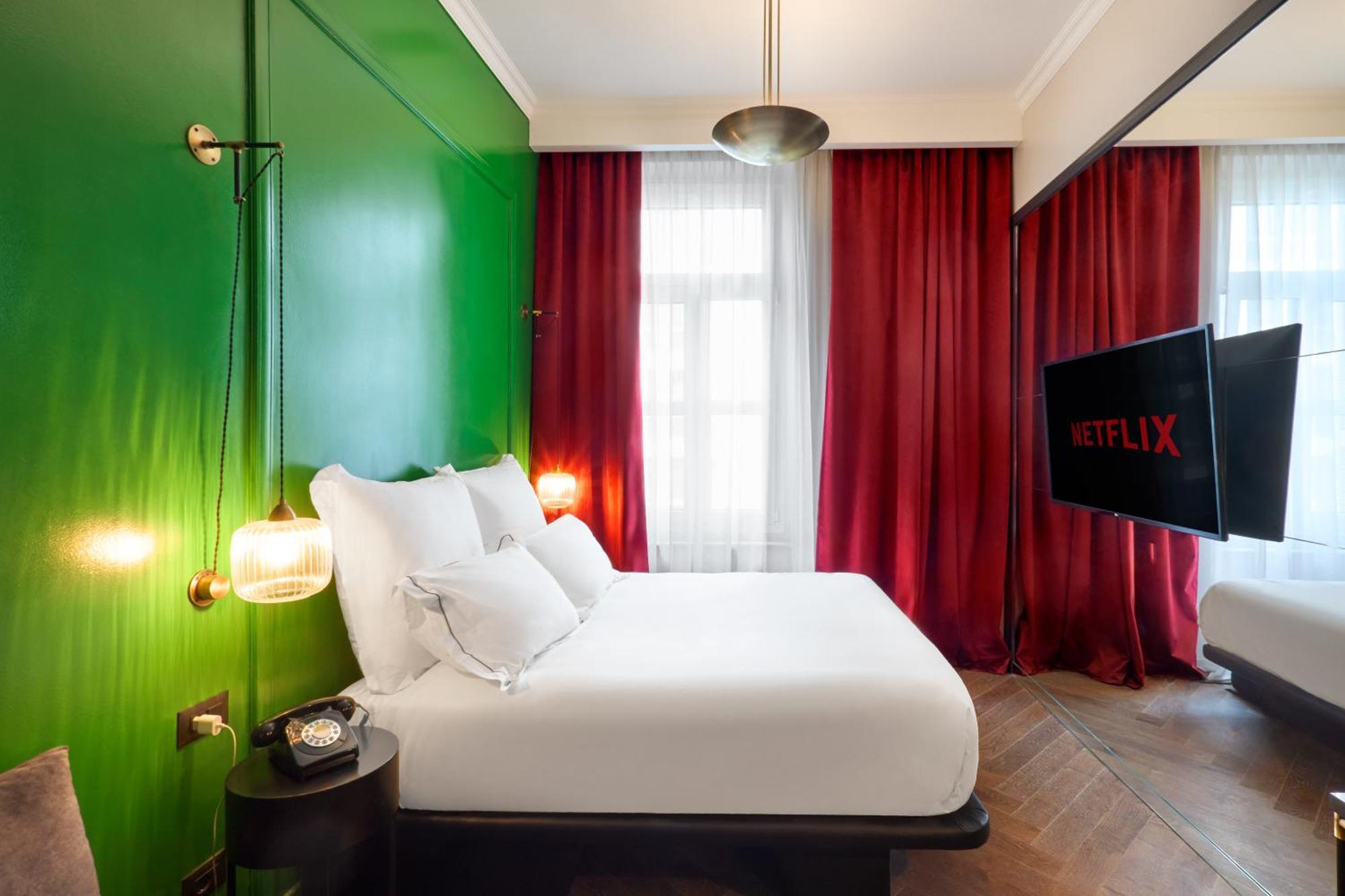 Soho Athinas 60 Hotel Athena Bagian luar foto
